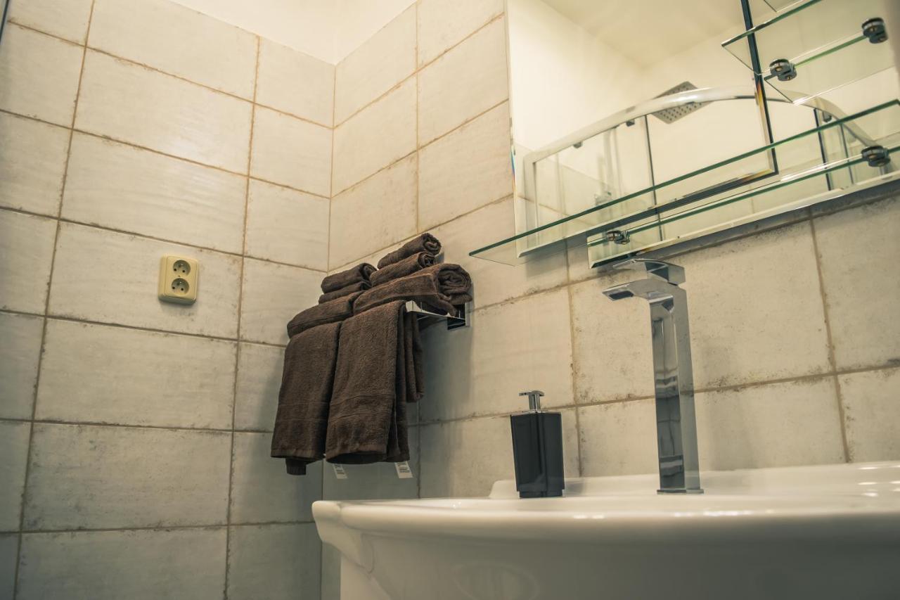 אולומוץ Apartman Jnj Velkomoravska מראה חיצוני תמונה